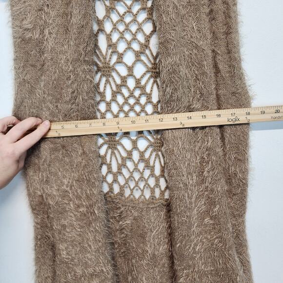 Escio Crochet Back Cardigan Size L Tan Sleeveless Draped Open Fuzzy Eyelash Chic - Picture 7 of 9
